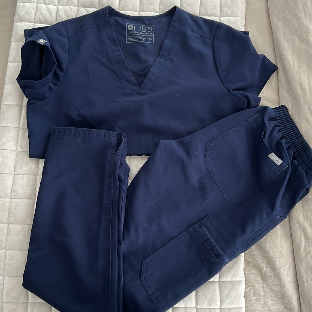 5 Sets Of Figs Scrubs Size Xs - image 2